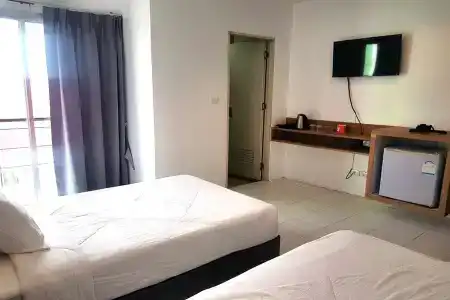 Patong Bay Inn - 3