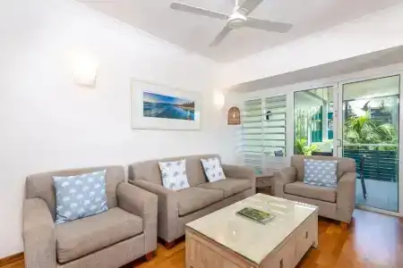 Verandahs Boutique - 102