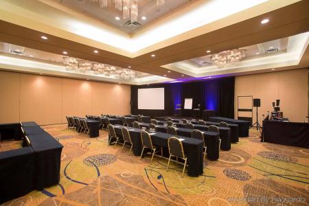 DoubleTree by Hilton Orlando Airport - 16