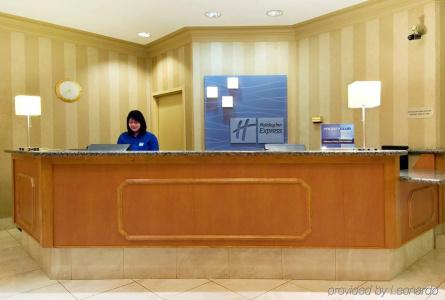 Holiday Inn Express Vancouver-Metrotown (Burnaby) - 20