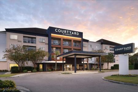 Courtyard by Marriott Broadway - 0