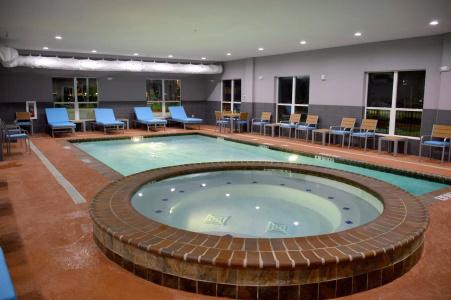 Best Western Plus Airport Inn & Suites - 18