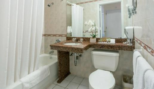 Chelsea Savoy - 8