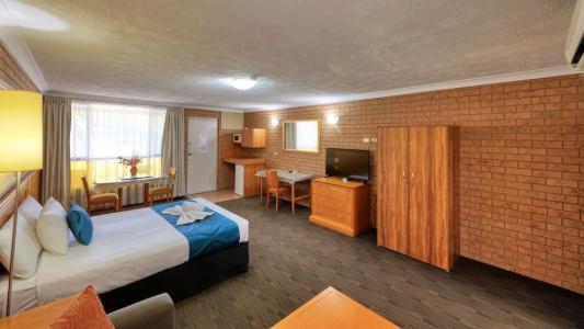 James Street Motor Inn - 51