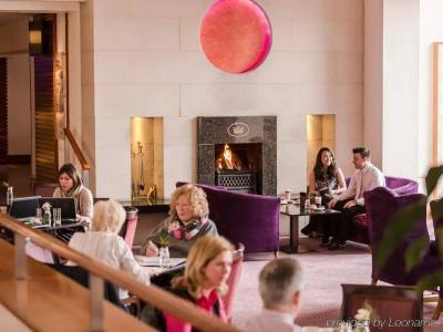 The Stormont - 39