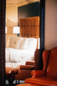 The Remington Suite and Spa - 42