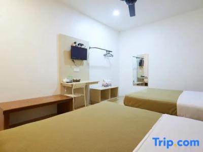 Hôtel Kyriad La Rochelle Centre Ville - 72