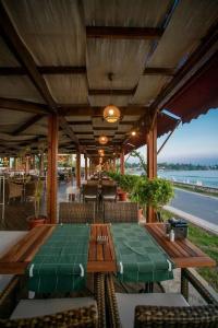 Side Beach Club - 48