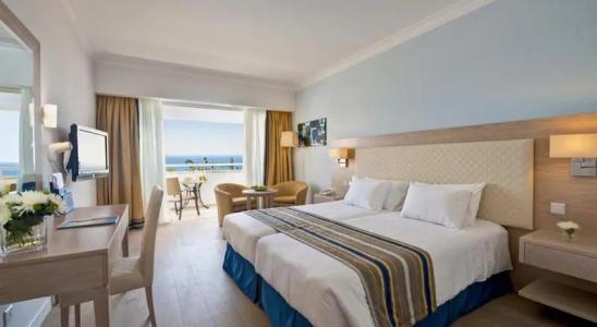 Olympic Lagoon Resort Paphos - 54