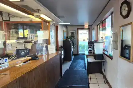 Edgebrook Motel - 1