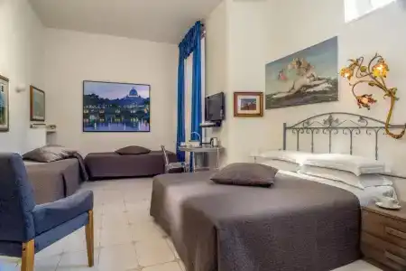 Roma Central Guest House - 51