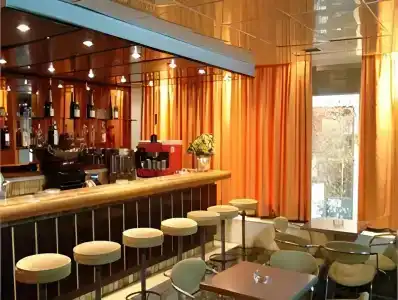 Claridge - 16