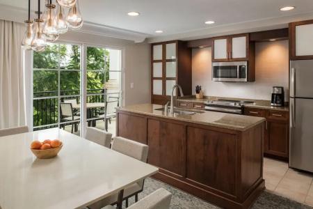 Marriott Lakeshore Reserve - 96