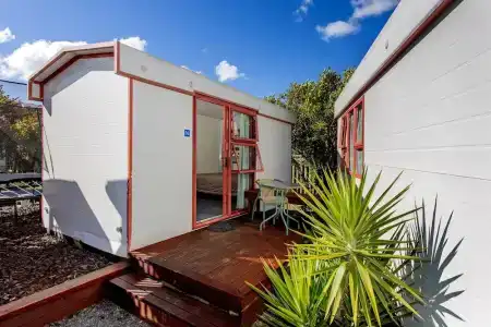 Nelson City Top 10 Holiday Park - 40