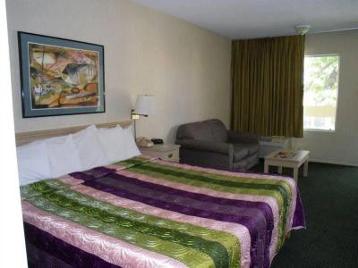 Vagabond Inn - 9