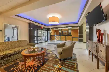 Best Western Plus Suites - 1