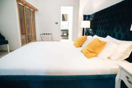 Escape Luxury Suite - 14