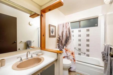 Banyan Tree 404D - 8