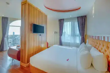 Queen's Finger Da Nang - 124