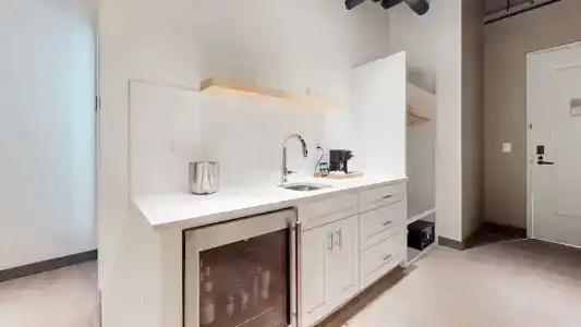 Studio 154 Luxury - 85