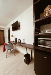 Studio 27 - 106