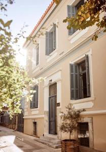 Bohemian Suites Athens - 26
