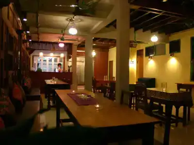 Pak Chiang Mai - 12