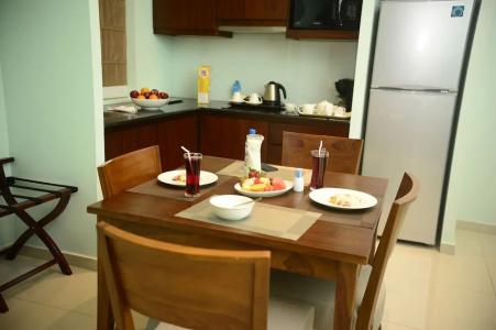 Ocean Edge Suites & Colombo - 40