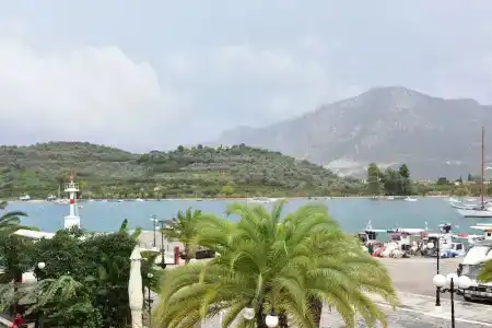 Epidavros Plaza - 14