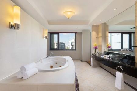 Radisson Collection, Yangtze Shanghai - 59