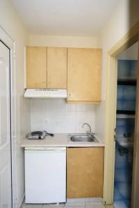 Sunset Studios & Apts - 19