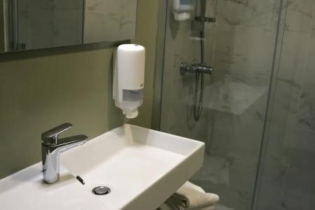 Adonis Ajaccio - Hôtel Albion - 40