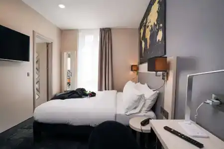 Hôtel Univers - 3