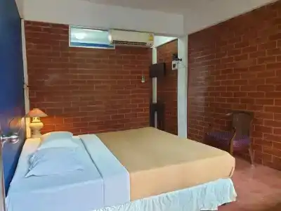Red Brick - 23