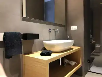 golden suites 50 - 24