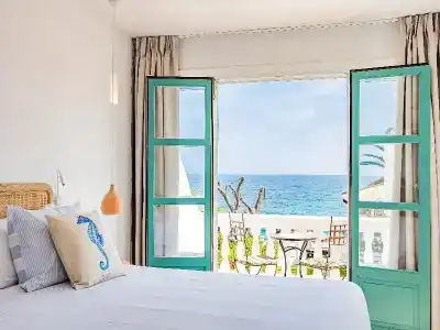 The Sea Club - 101