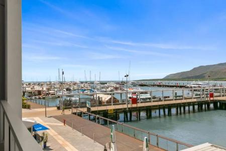 Cairns Private - 128