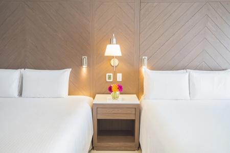 Wyndham Alltra Cancun All Inclusive Resort - 5