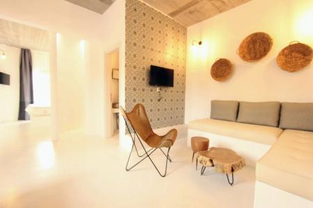Mesanto Luxury Suites - 130