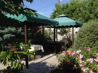 Astoria Garden - 32