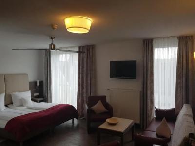 -Restaurant Pfälzer Hof - 22