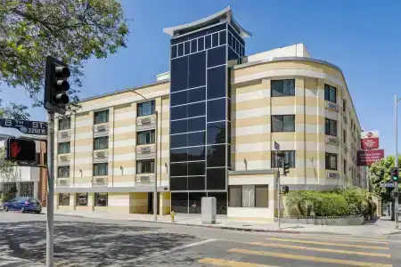 Best Western Plus La Mid-Town - 0