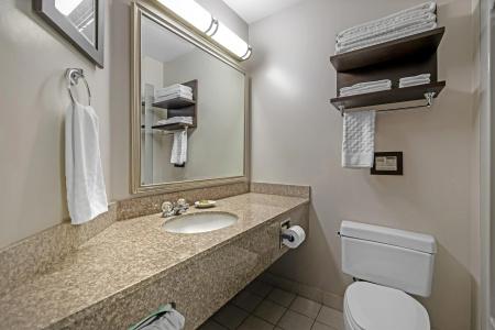 Best Western Plus Stoneridge Inn & Conference Centre Ontario - 54