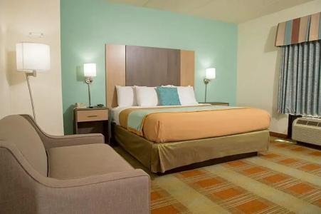 Pigeon River Inn - 60