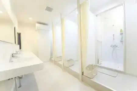 Roots Hostel - 13