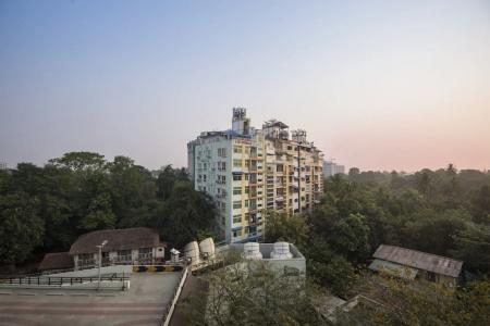 Chatrium Royal Lake Yangon - 275
