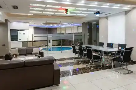 Avan Plaza - 47