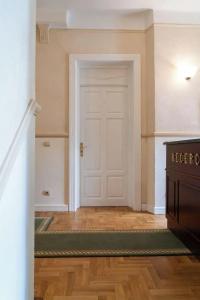 ApartKarmel - 12