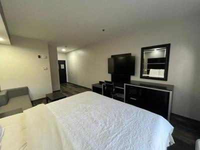 Sans Boutique & Suites - 37