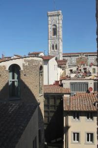 Donati Luxury Tower Suites - 22